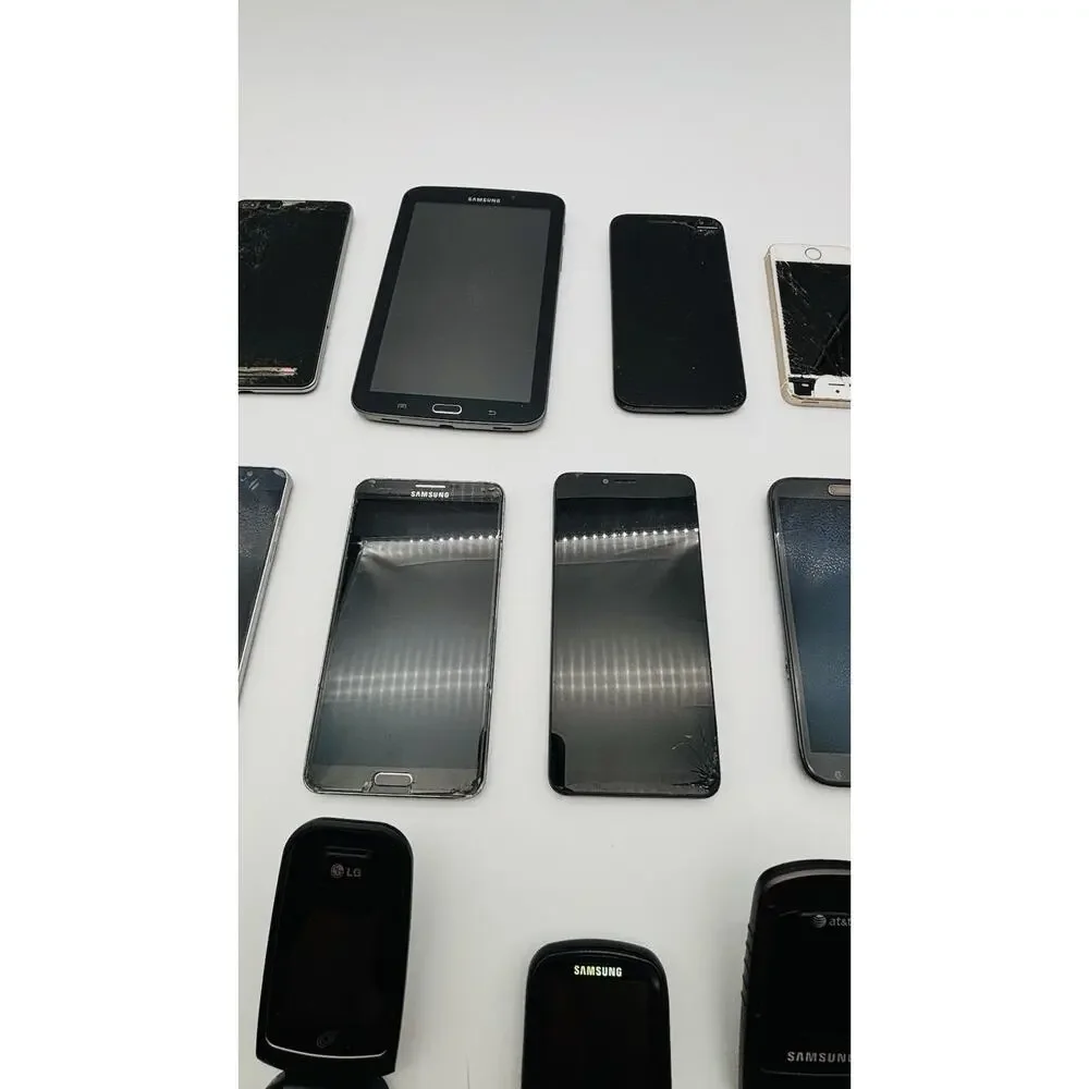 Lot of 23 Cell Phones Untested, for Parts or Repair Assorted Apple Samsung